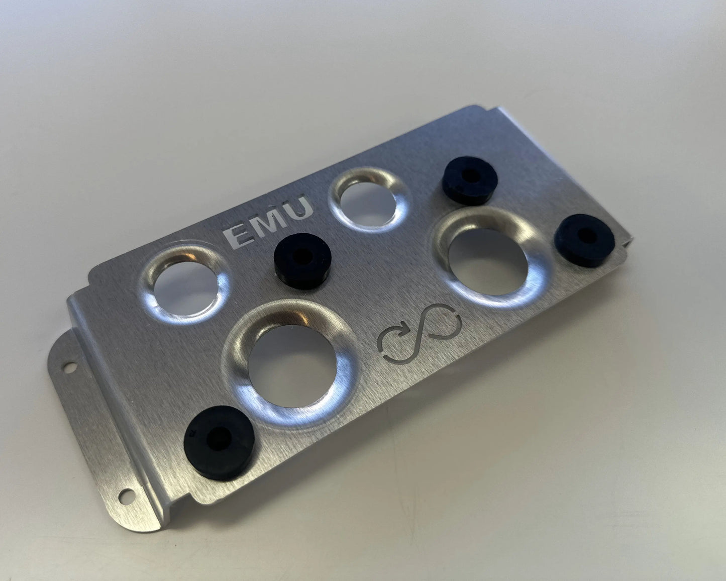 EMU PRO-8 Mounting Bracket CIRCUITWORXS